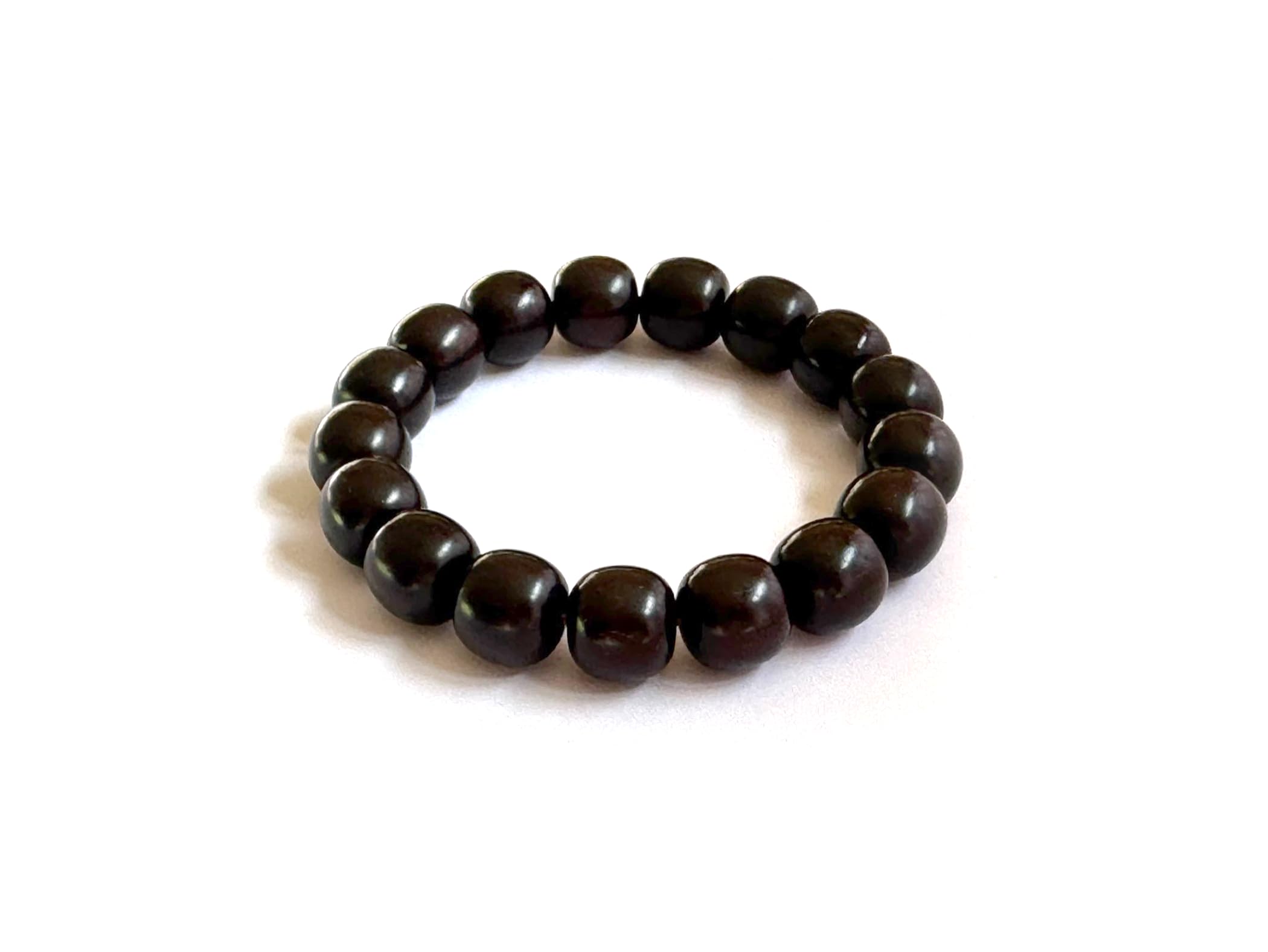 Red sandalwood bracelets come in a variety of styles and are perfect for meditation, everyday wear, stress relief, and as gifts.